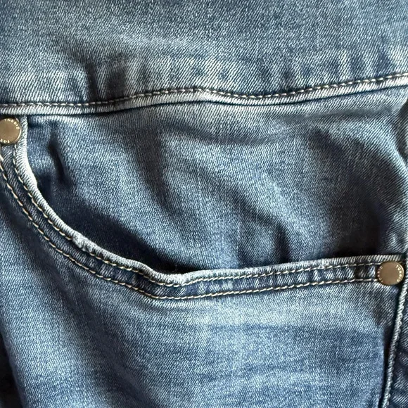 🛍️Torrid Super Soft High-Rise Skinny Jeggings – Size 28T - Picture 6 of 10